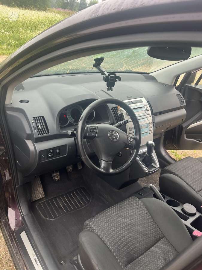 Toyota Corolla 2008 — rear view