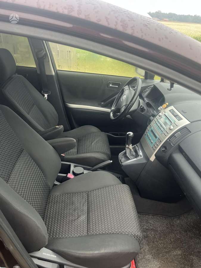 Toyota Corolla 2008 — engine 2231 cm³, 136 HP (100kW)