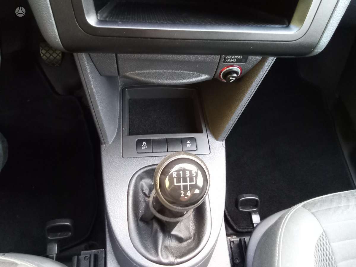 Volkswagen Caddy 2015 — photo 13