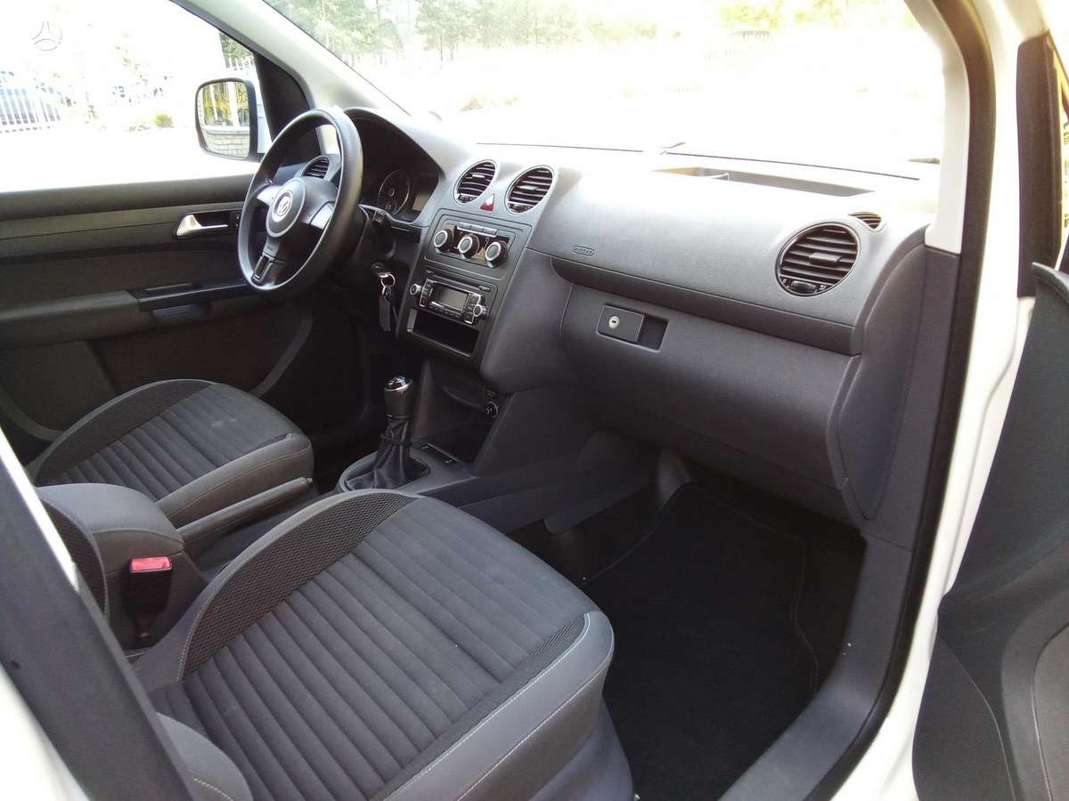 Volkswagen Caddy 2015 — photo 19