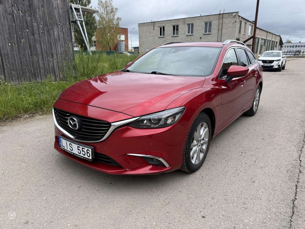 Mazda 6 2015 — вигляд ззаду