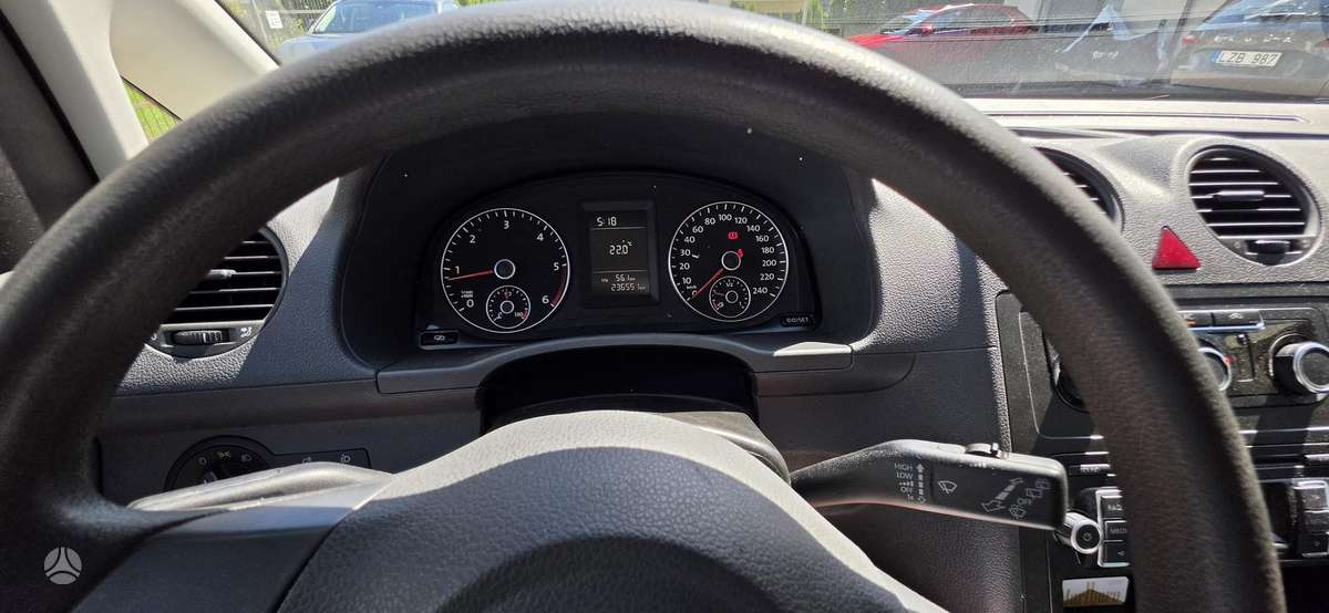 Volkswagen Caddy 2011 — photo 10