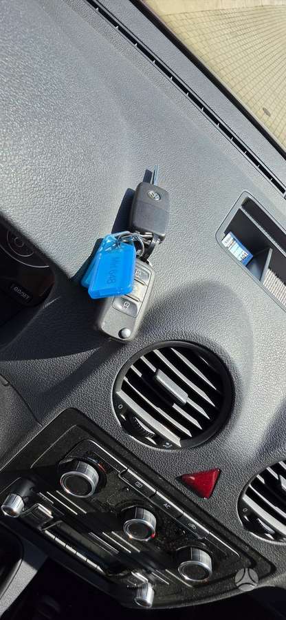 Volkswagen Caddy 2011 — photo 11