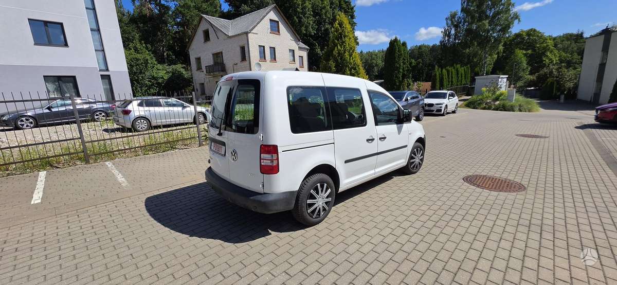 Volkswagen Caddy 2011 — interior