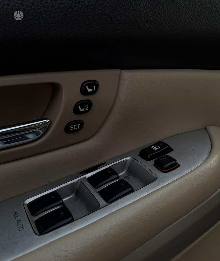 Lexus RX 2007 — photo 17