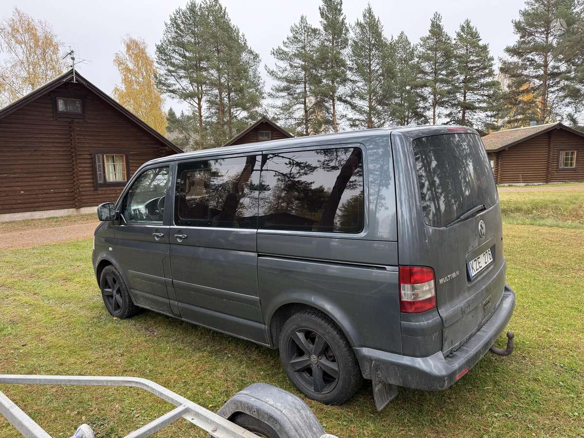 Volkswagen Multivan 2005 — engine 131 HP (96kW)