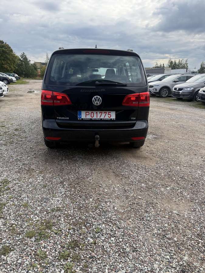 Volkswagen Touran 2012 — photo 7