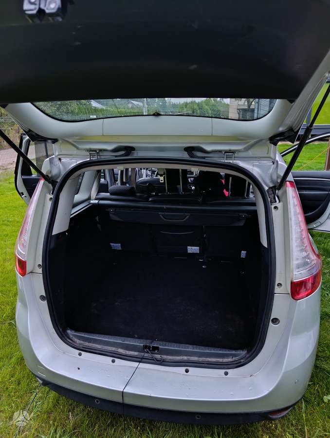 Renault Grand 2012 — photo 11