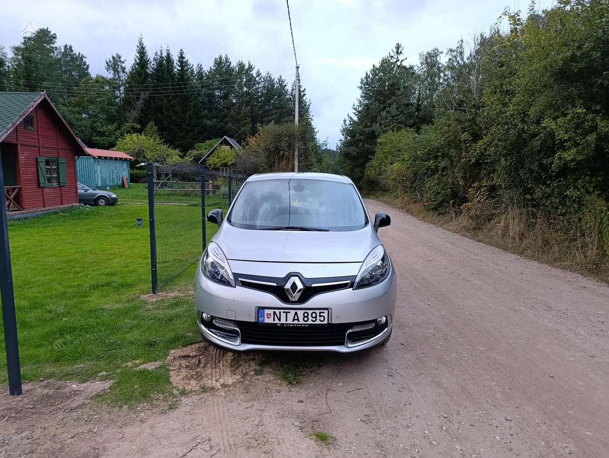 Renault Grand 2012 — rear view