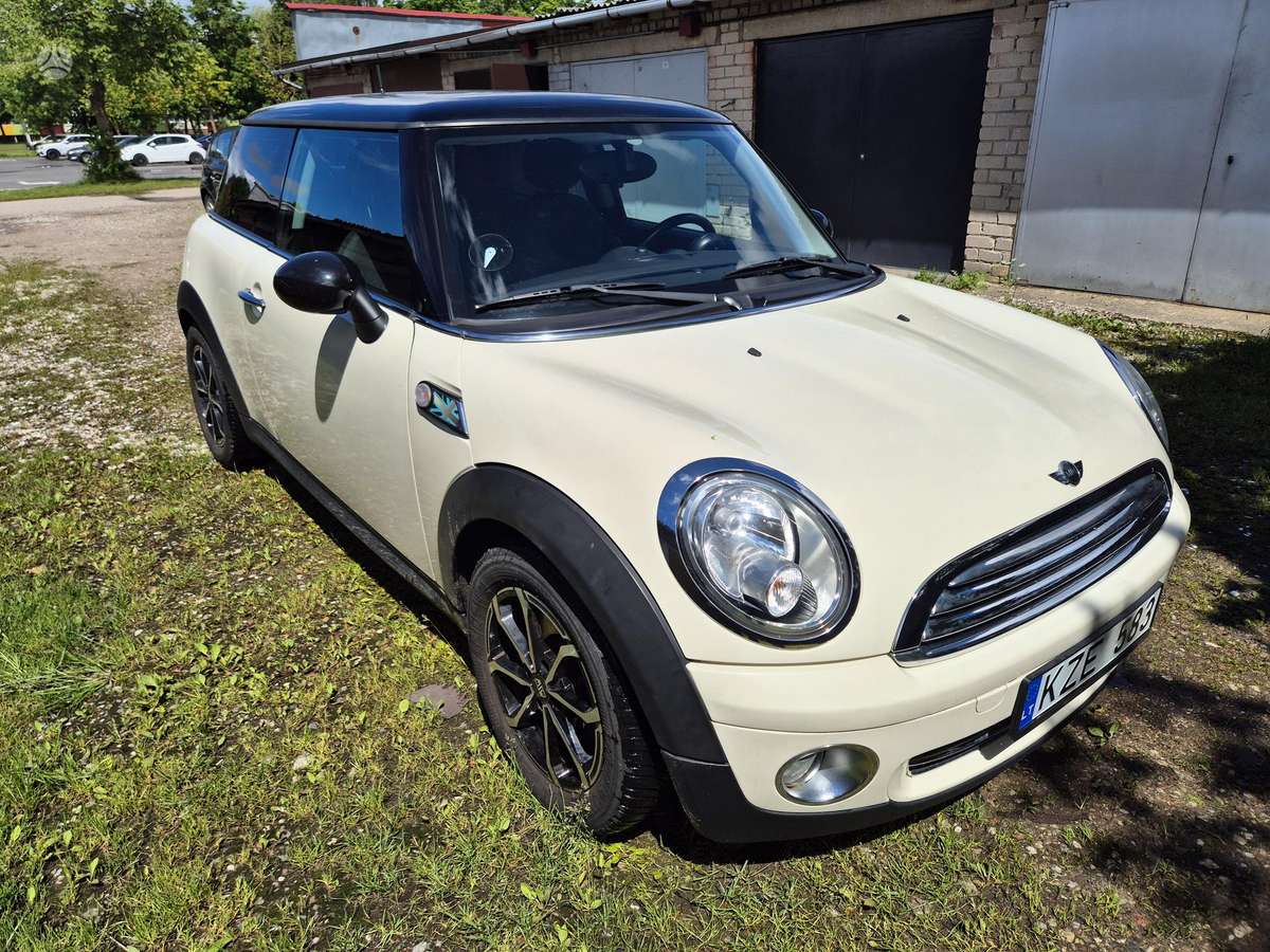 Mini Cooper 2009 — салон