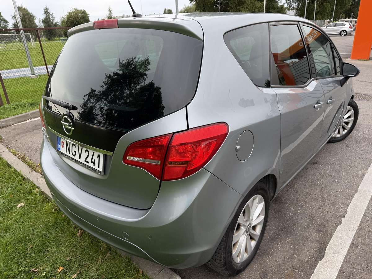 Opel Meriva 2012 — фото 17