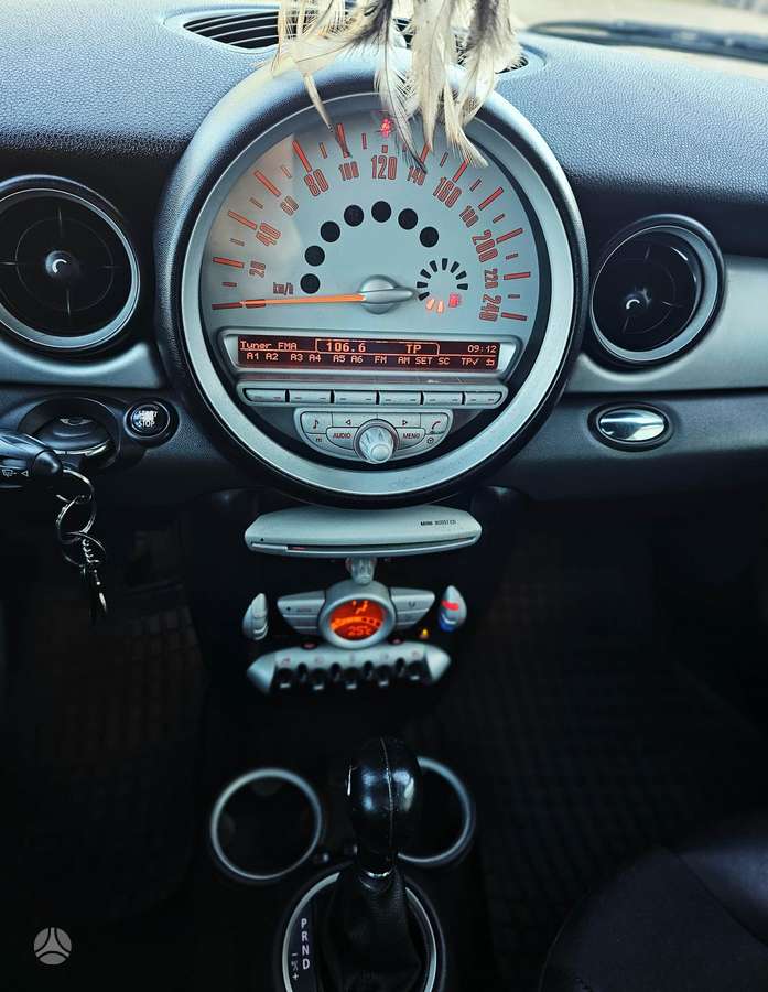 Mini Clubman 2008 — engine 1560 cm³, 109 HP (80kW)