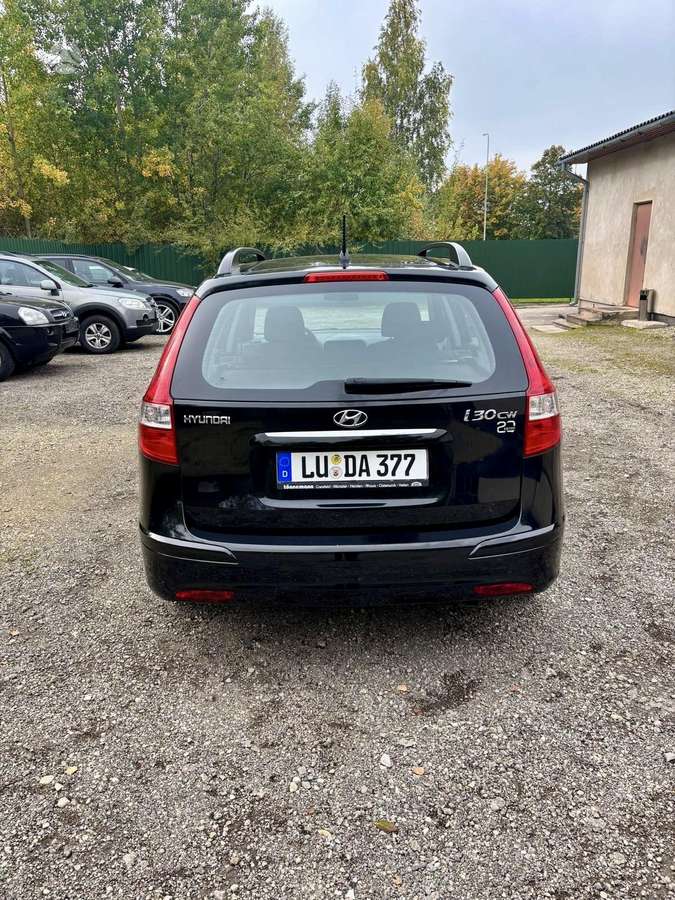 Hyundai i30 2012 — двигун 1396 cm³, 109 HP (80kW)