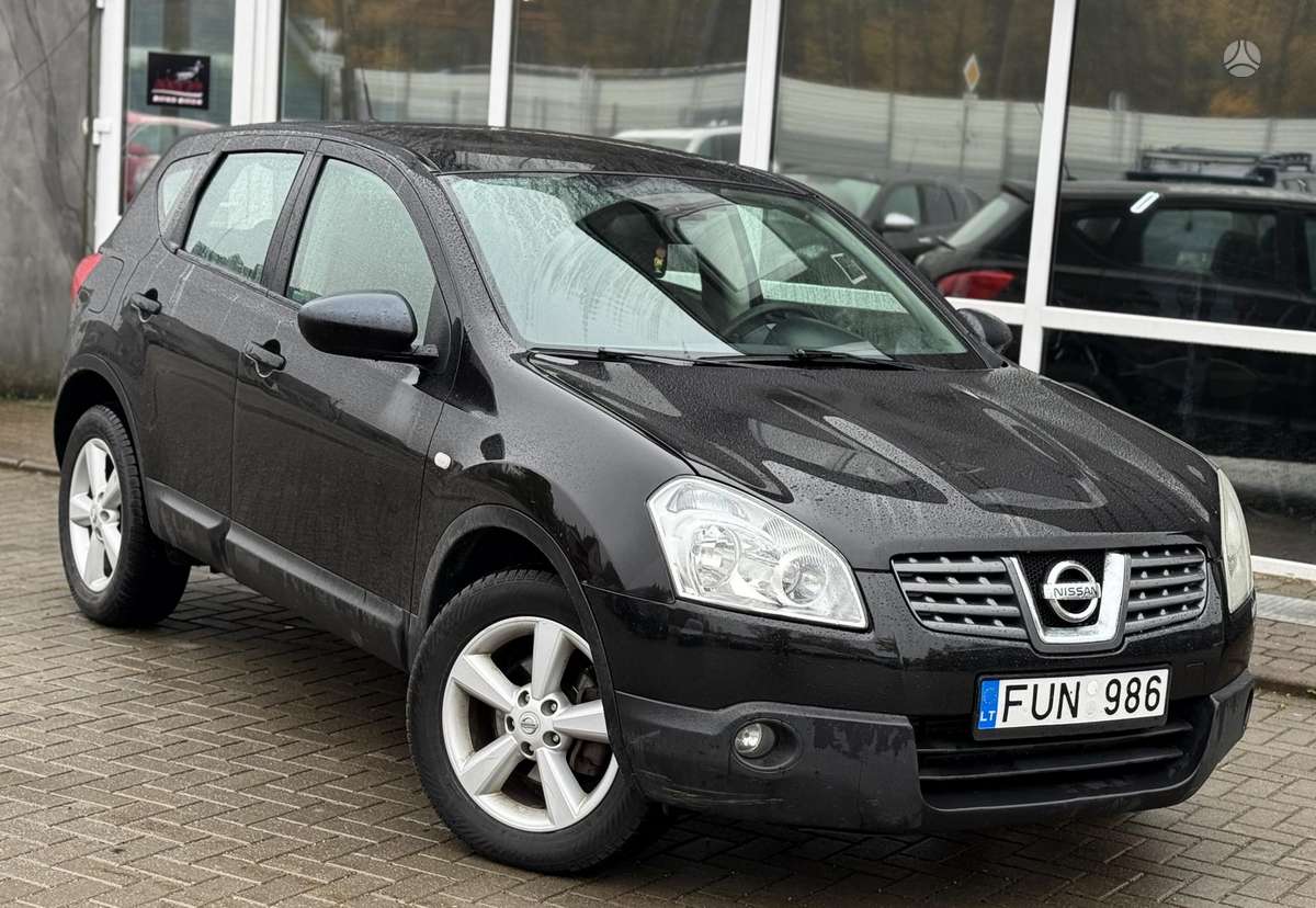 Nissan Qashqai 2007 — rear view
