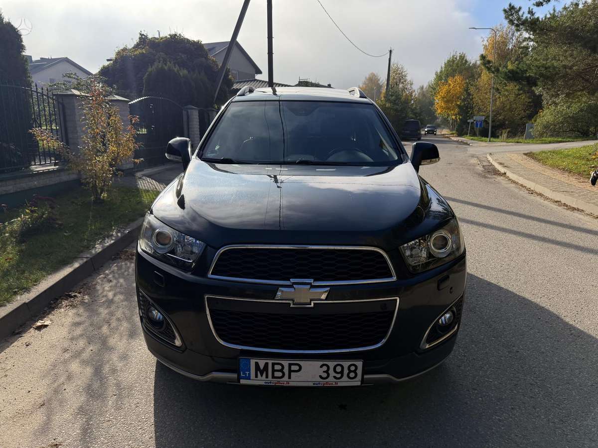 Chevrolet Captiva 2014 — interior