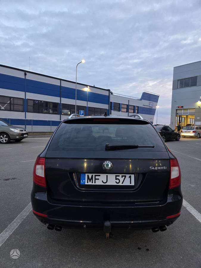 Skoda Superb 2012 — photo 7