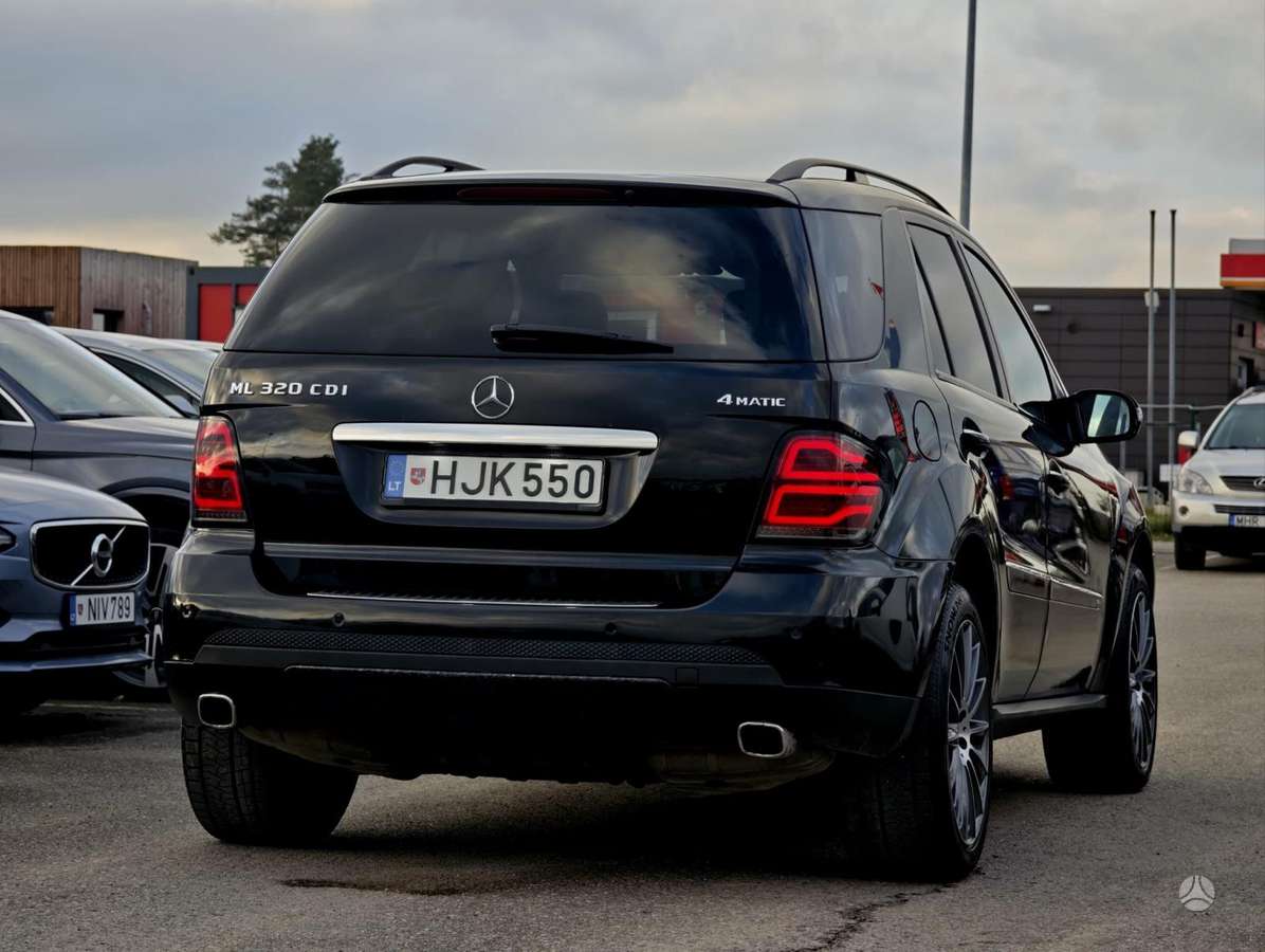 Mercedes-Benz ML320 2007 — photo 12