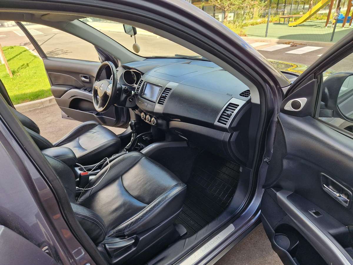 Mitsubishi Outlander 2008 — photo 11