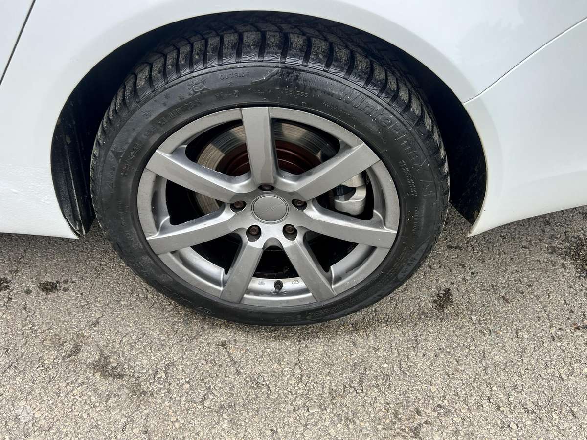 Opel Insignia 2012 — photo 12
