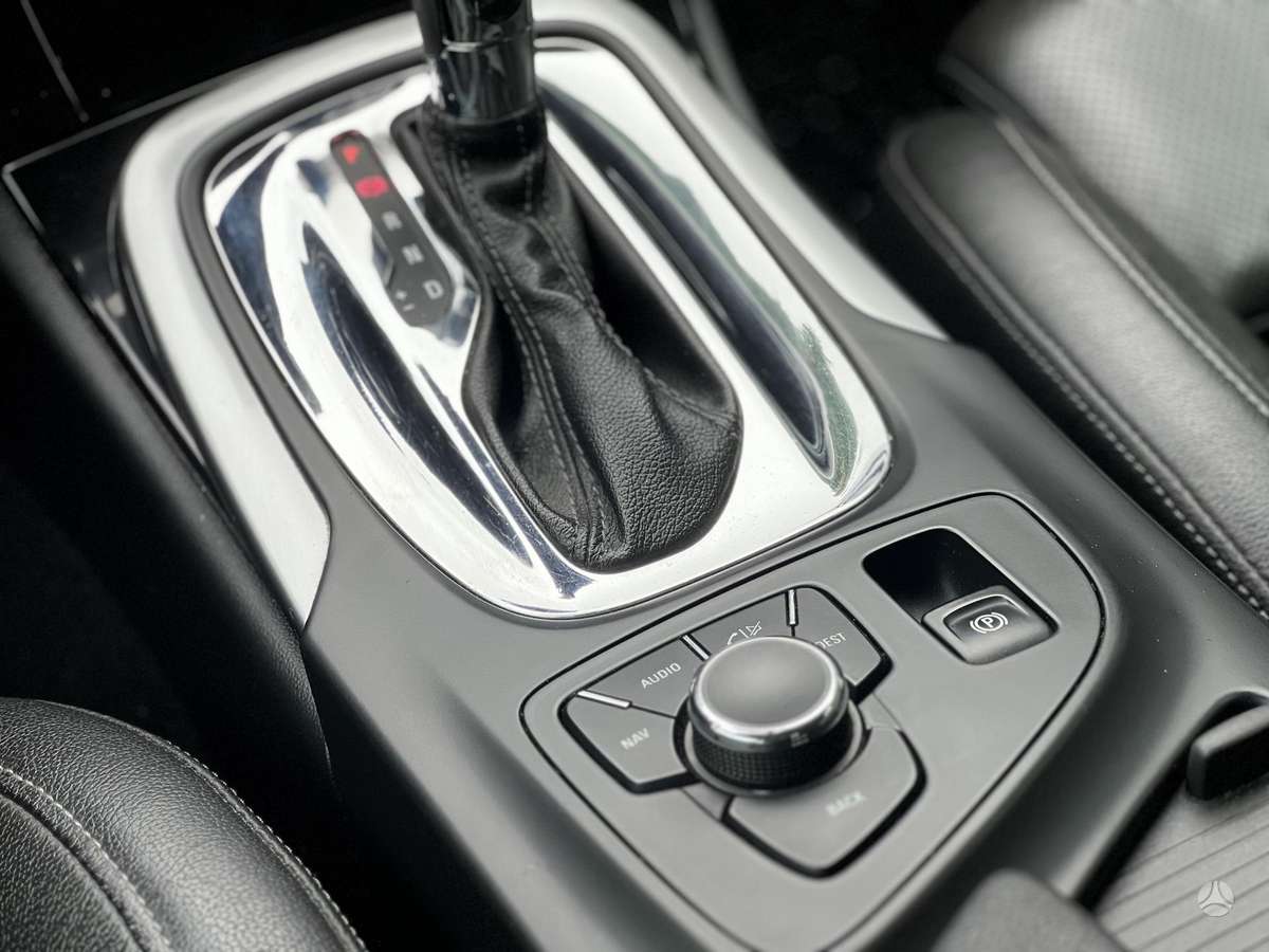 Opel Insignia 2012 — photo 18