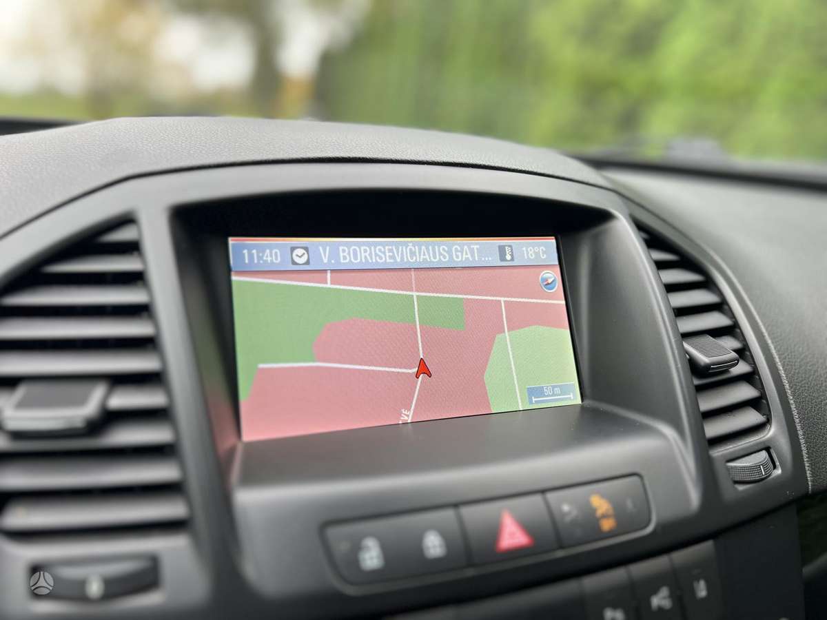 Opel Insignia 2012 — photo 25