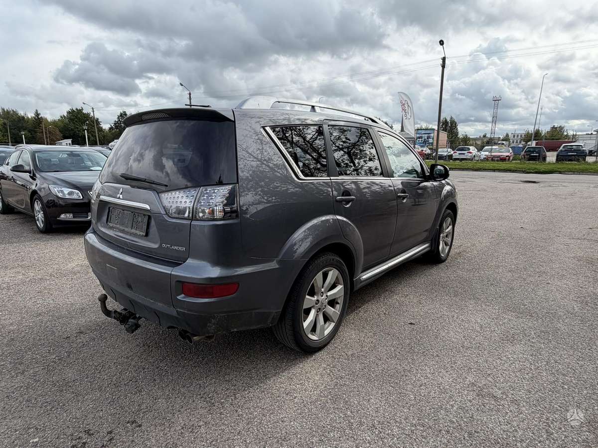 Mitsubishi Outlander 2009 — photo 5