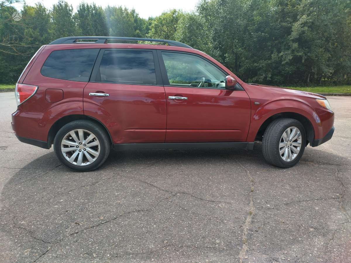 Subaru Forester 2011 — photo 12