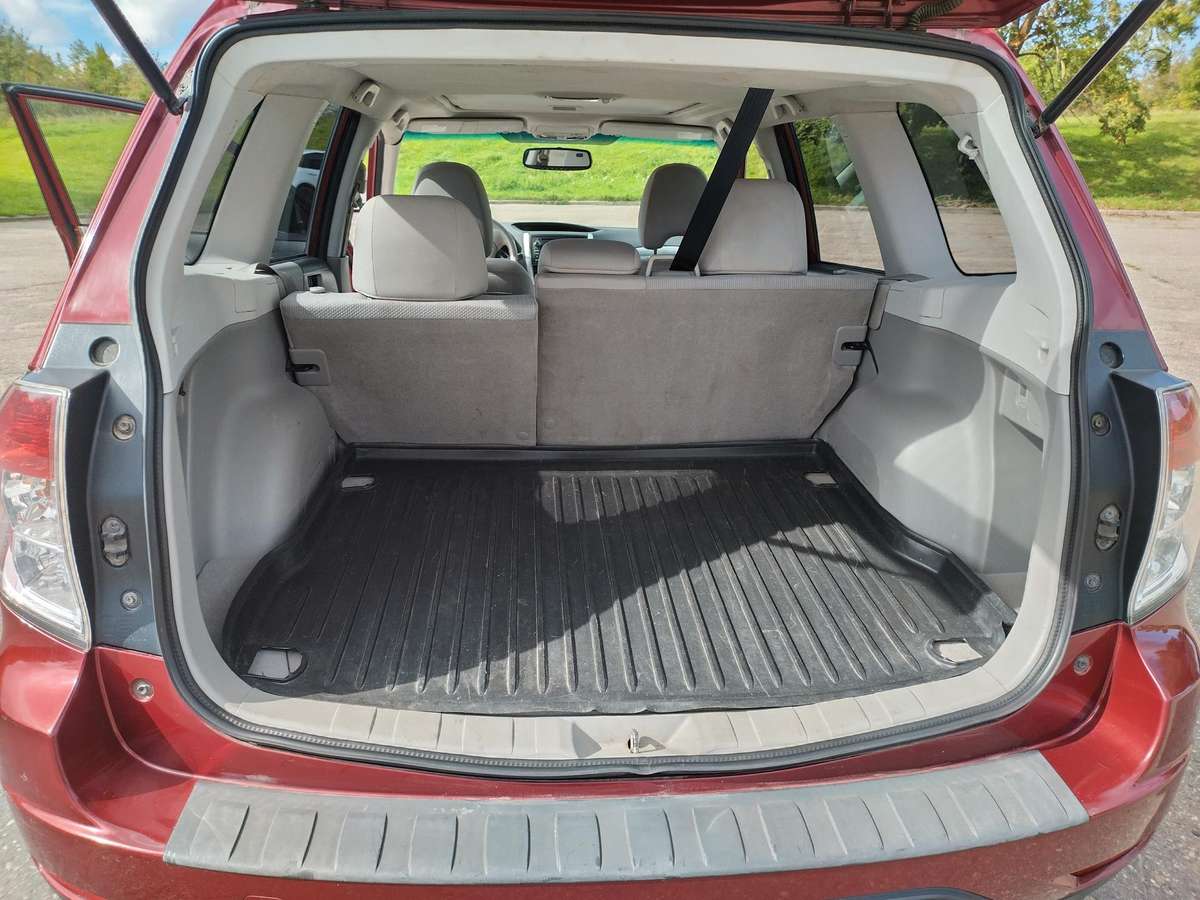 Subaru Forester 2011 — photo 18