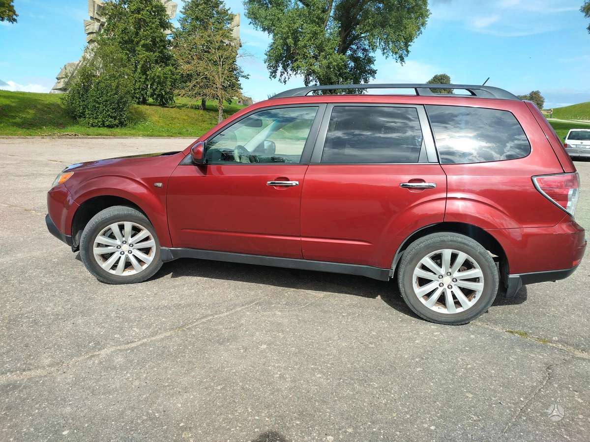Subaru Forester 2011 — photo 19