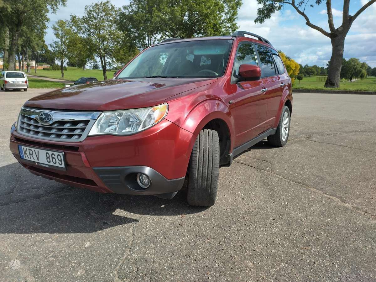 Subaru Forester 2011 — engine 2498 cm³, 171 HP (126kW)