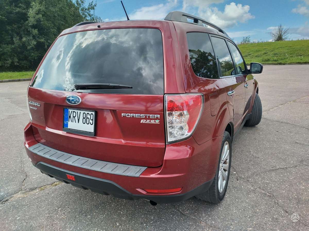 Subaru Forester 2011 — photo 9
