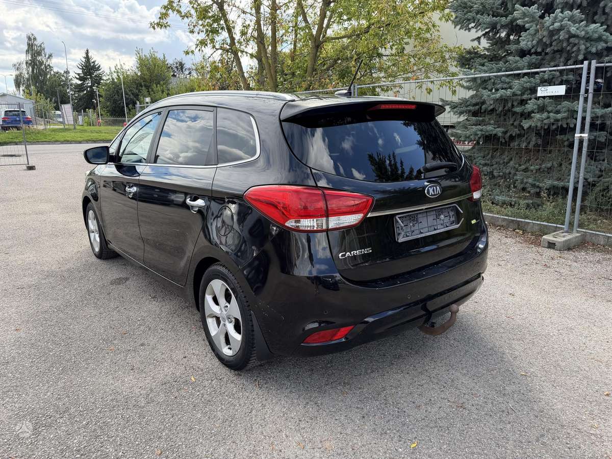Kia Carens 2013 — photo 6