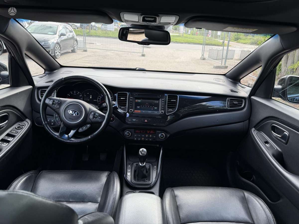 Kia Carens 2013 — photo 9