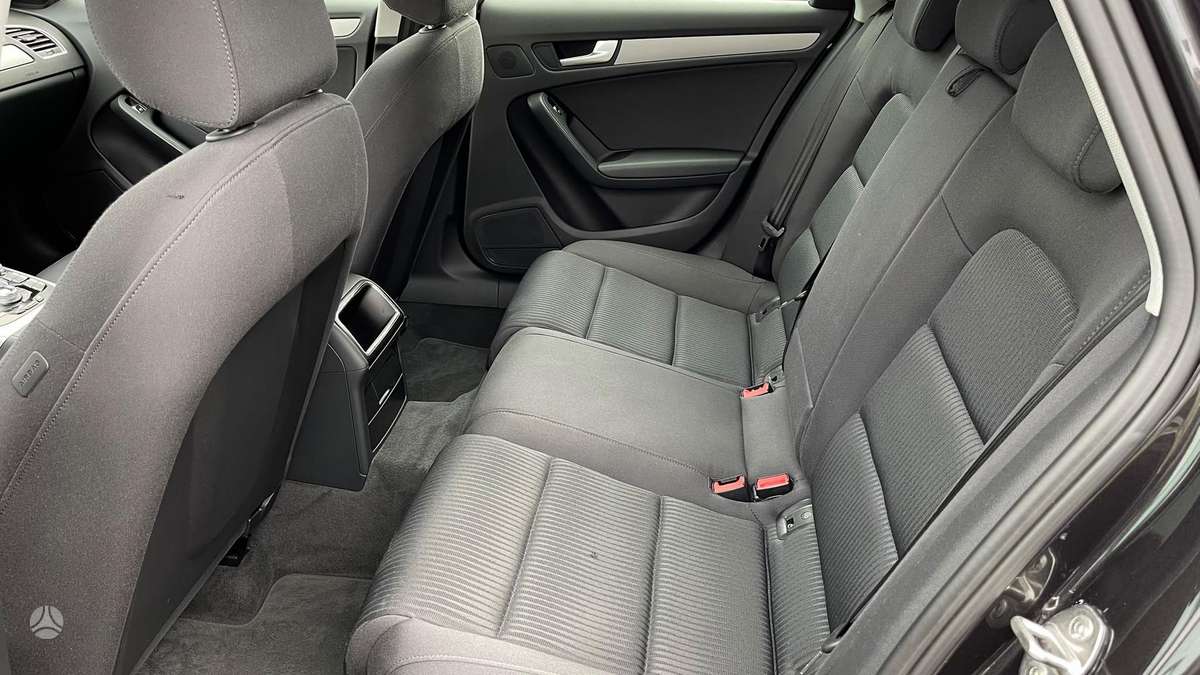 Audi A4 2013 — photo 17