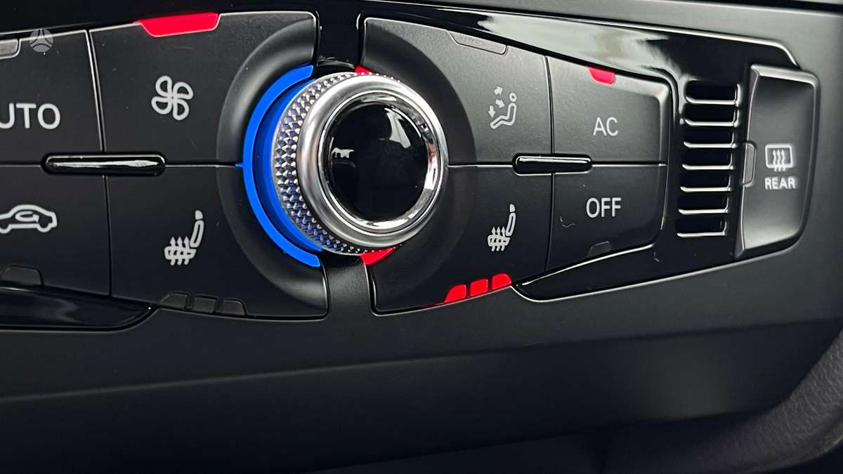 Audi A4 2013 — photo 29