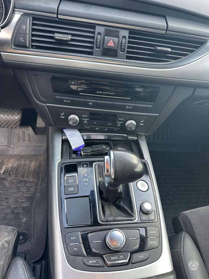 Audi A6 2013 — photo 11