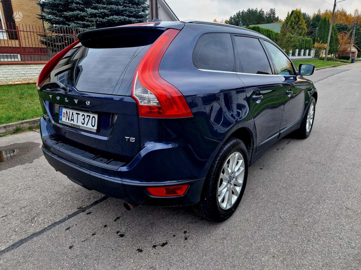 Volvo XC60 2011 — photo 6