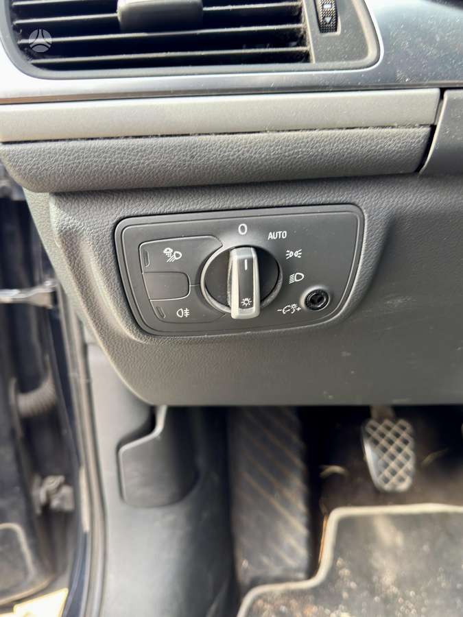 Audi A6 2012 — photo 18