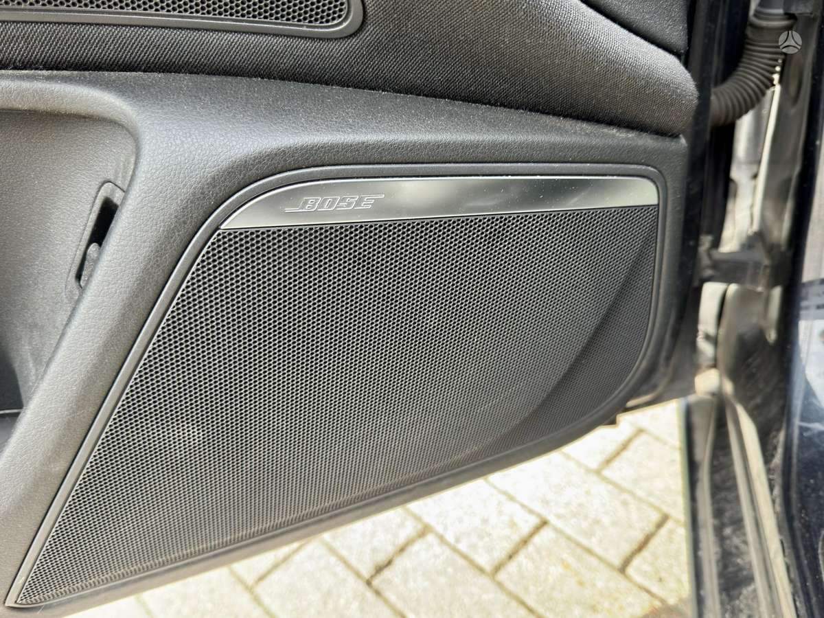 Audi A6 2012 — photo 19