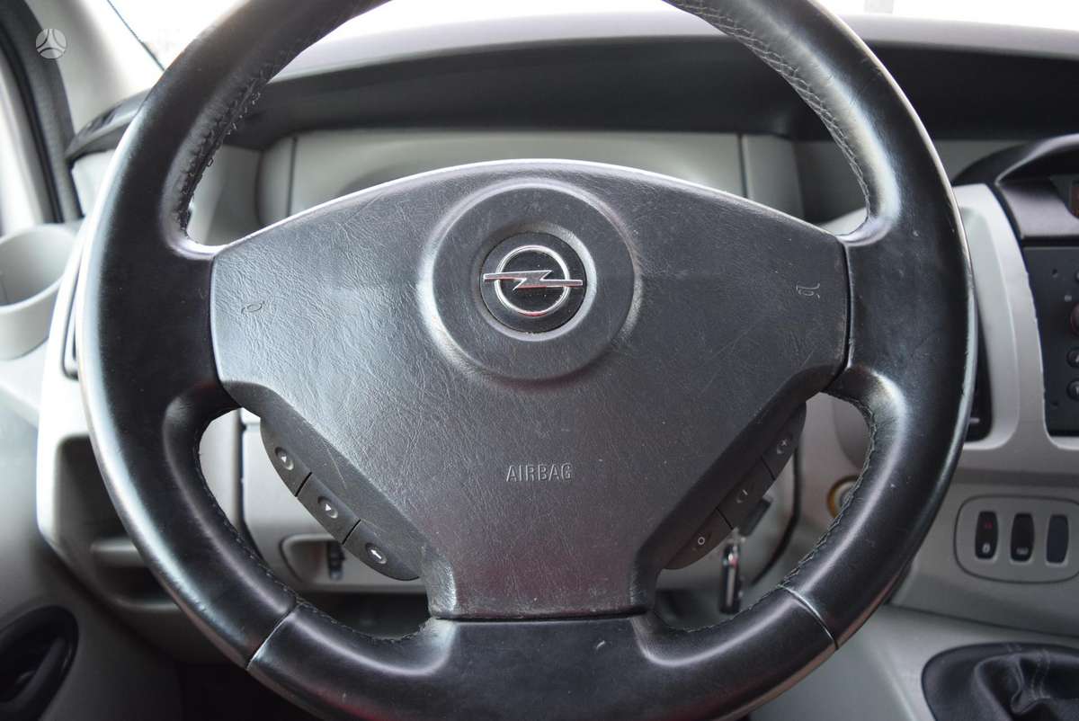 Opel Vivaro 2005 — photo 12