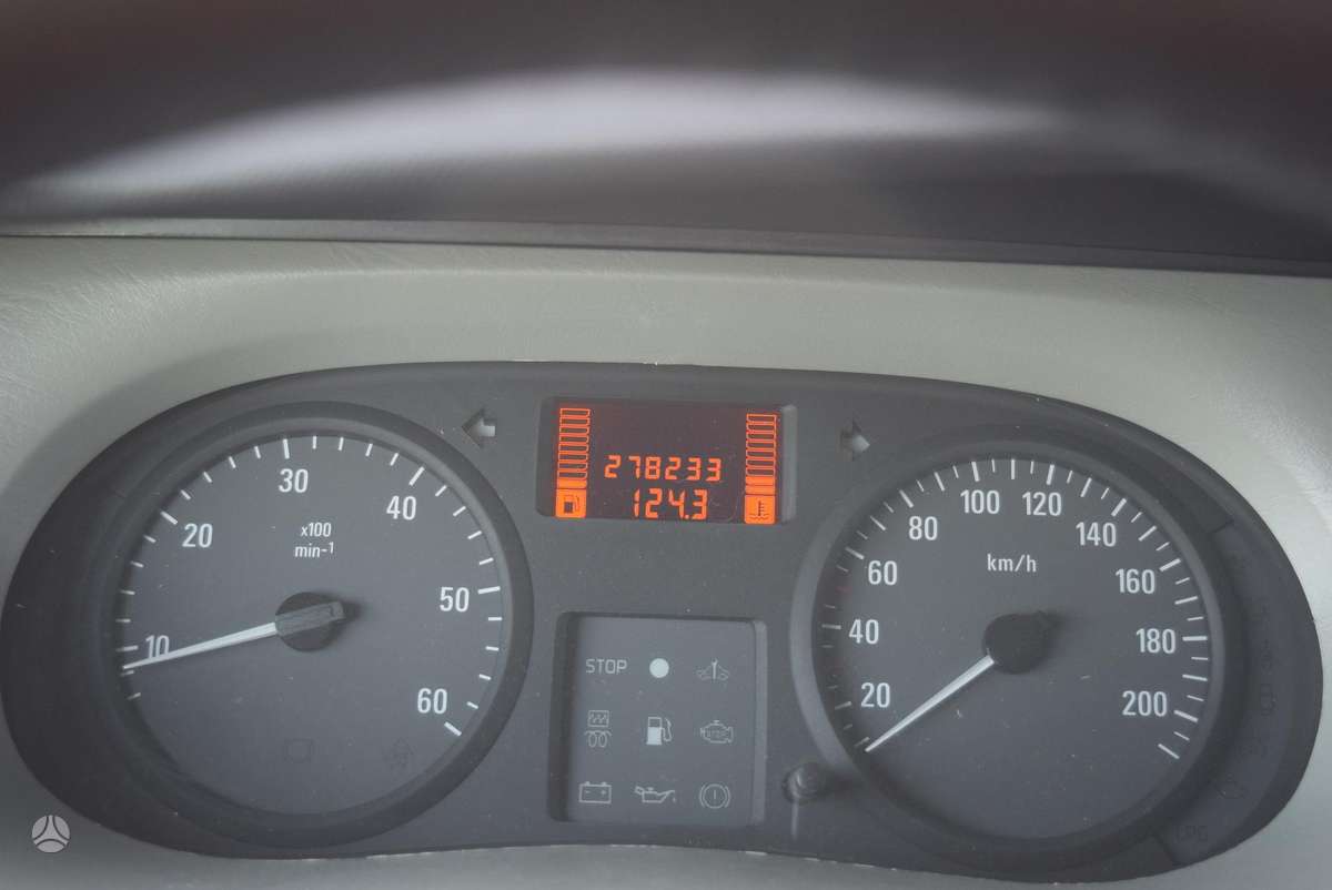 Opel Vivaro 2005 — photo 13