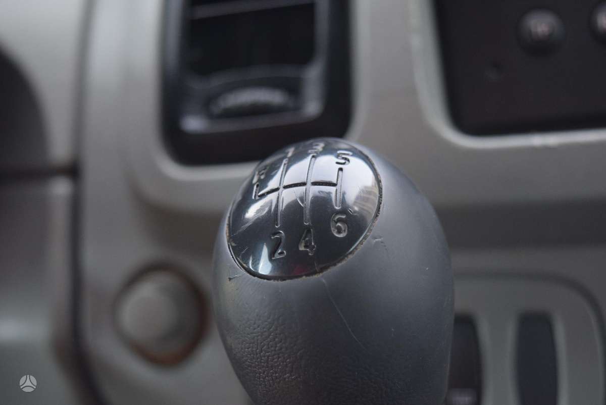 Opel Vivaro 2005 — photo 18