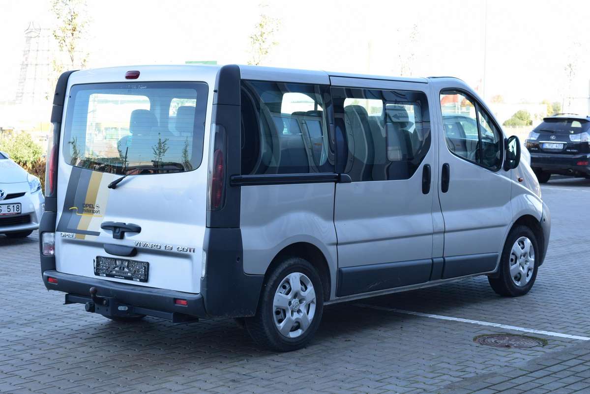 Opel Vivaro 2005 — photo 5