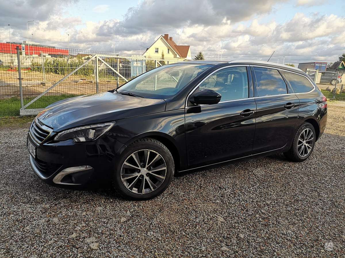Peugeot 308 2015 — фото 11