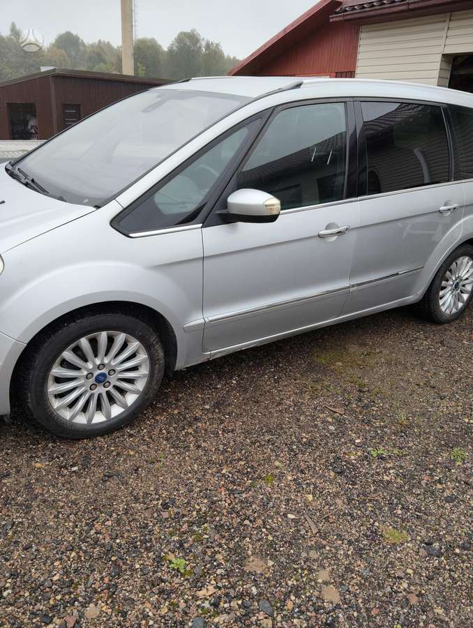 Ford Galaxy 2012 — photo 5