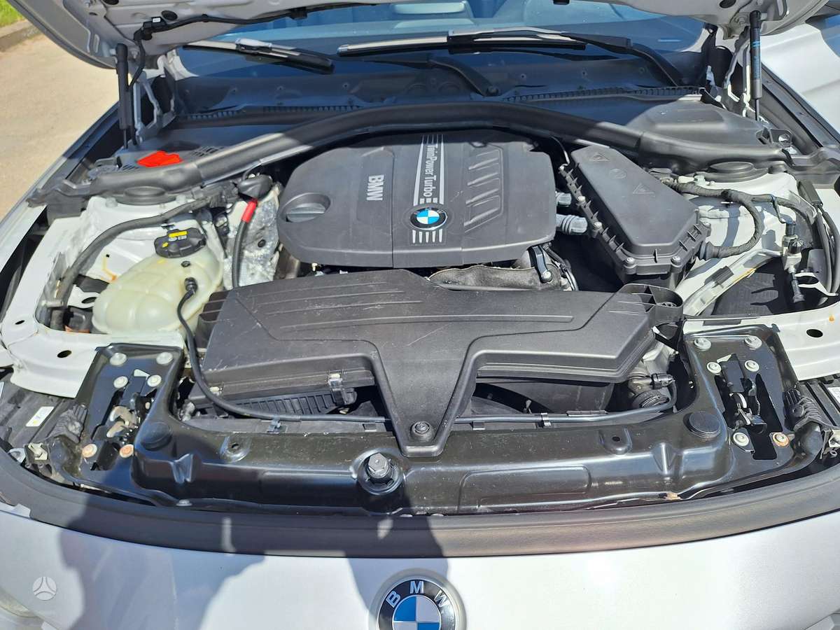 BMW 320 2014 — фото 13