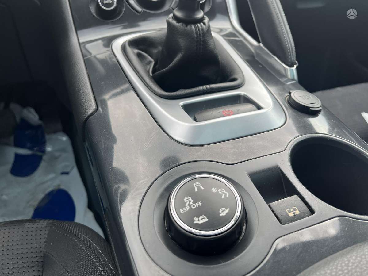 Peugeot 3008 2009 — photo 16