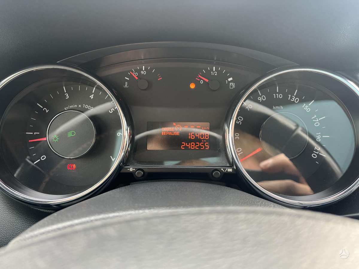 Peugeot 3008 2009 — photo 20