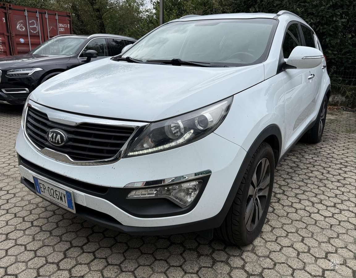 Kia Sportage 2013 — rear view