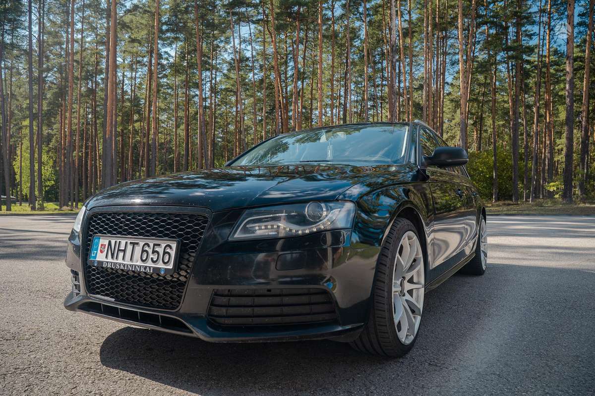 Audi A4 2009 — photo 10